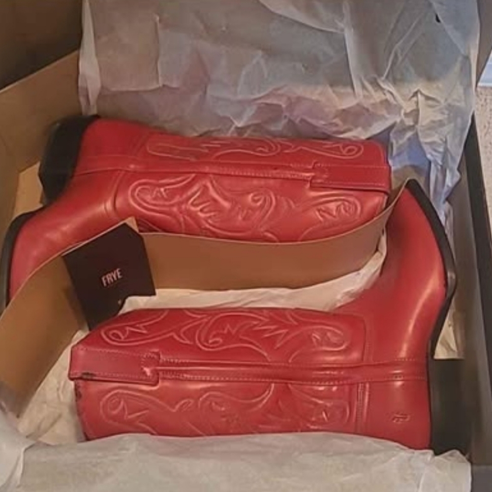 Frye Bruce Pull On Cowboy Boots NEW Red Sz 8